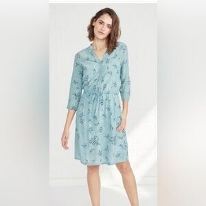 Sustainable Dresses | Amour Vert
Bold, chic, versatile styles / Small